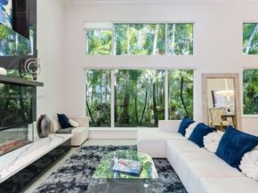 127 Swan Ave, Plantation FL 33324