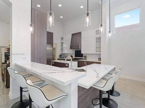 127 Swan Ave, Plantation FL 33324