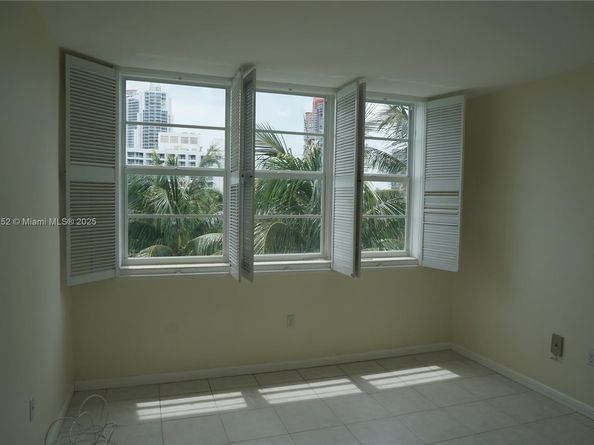 301 Ocean Dr 505, Miami Beach FL 33139