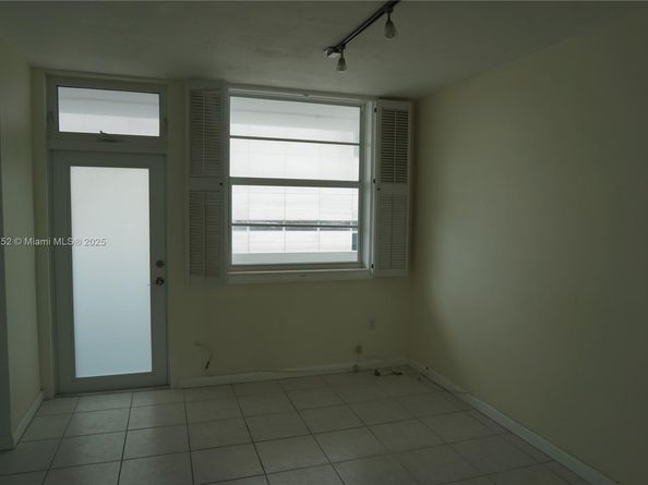 301 Ocean Dr 505, Miami Beach FL 33139