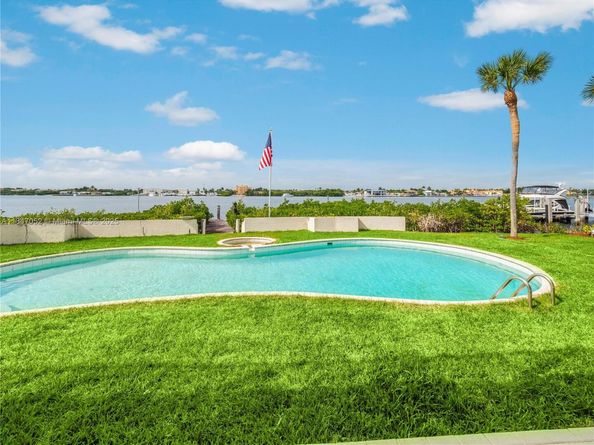 1635 Lands End Rd, Manalapan FL 33462
