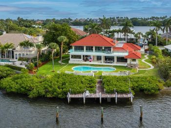 1635 Lands End Rd
