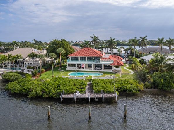 1635 Lands End Rd, Manalapan FL 33462