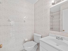 17051 NE 35th Ave 104, North Miami Beach FL 33160