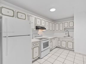 17051 NE 35th Ave 104, North Miami Beach FL 33160