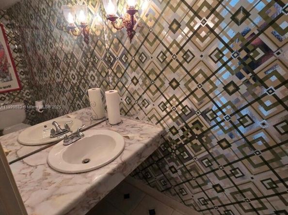 300 Diplomat Pkwy 207, Hallandale Beach FL 33009