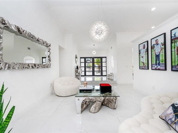 9701 SW 56th Ter, Miami FL 33173