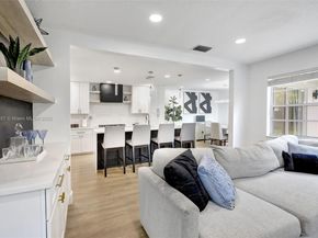 573 NW 135th Ter, Plantation FL 33325