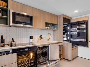 159 NE 6th St 4011, Miami FL 33132