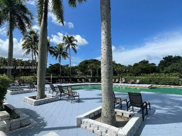 921 Lyons Rd 3205, Coconut Creek FL 33063