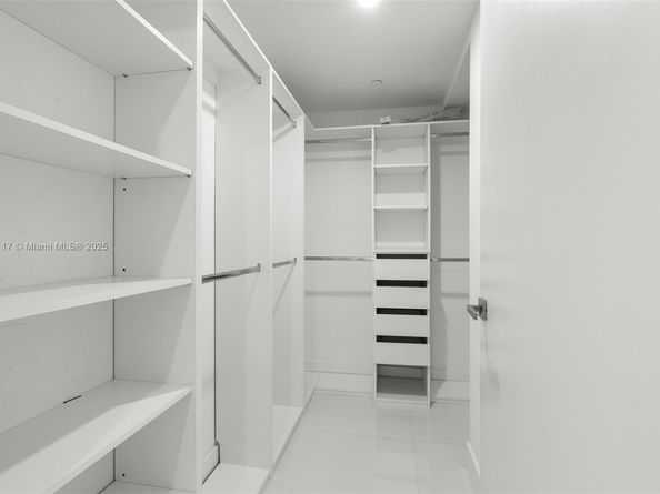 1080 Brickell Ave 209, Miami FL 33131