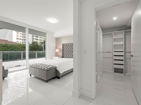 1080 Brickell Ave 209, Miami FL 33131