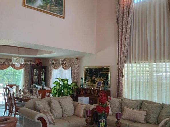 10331 SW 164th Ct, Miami FL 33196