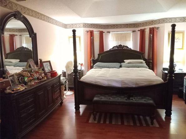 10331 SW 164th Ct, Miami FL 33196