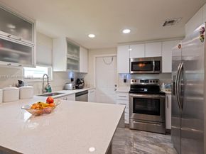 1711 NW 7th Pl, Fort Lauderdale FL 33311