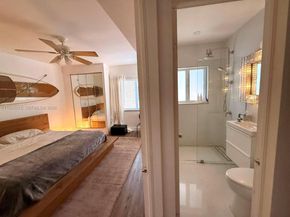 1785 Calais Dr 8, Miami Beach FL 33141