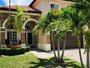 1035 NE 36th Ave, Homestead FL 33033