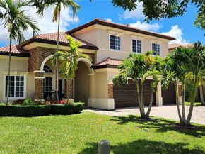 1035 NE 36th Ave, Homestead FL 33033
