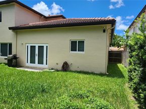 1035 NE 36th Ave, Homestead FL 33033