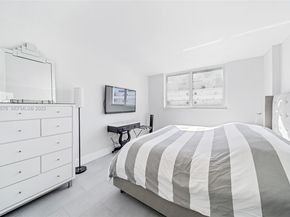 345 Ocean Dr 511, Miami Beach FL 33139