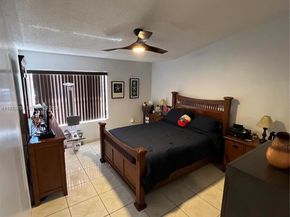 5214 NW 190th St, Miami Gardens FL 33055