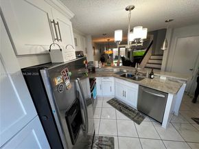 5214 NW 190th St, Miami Gardens FL 33055