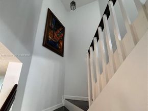 5214 NW 190th St, Miami Gardens FL 33055