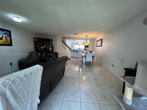 5214 NW 190th St, Miami Gardens FL 33055