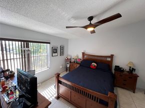 5214 NW 190th St, Miami Gardens FL 33055