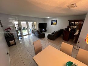 5214 NW 190th St, Miami Gardens FL 33055