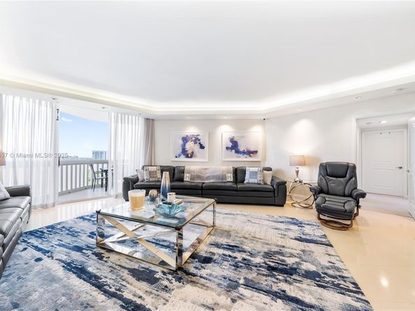 2000 Island Blvd 2409, Aventura FL 33160