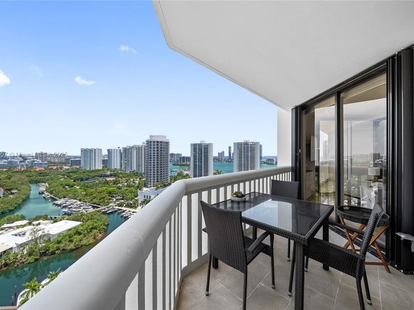 2000 Island Blvd 2409, Aventura FL 33160