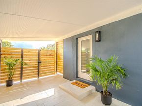 Undisclosed Address #A11940358, Oakland Park FL 33334