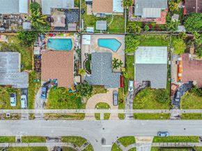 Undisclosed Address #A11940358, Oakland Park FL 33334