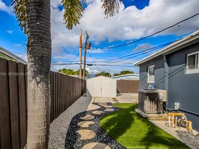 Undisclosed Address #A11940358, Oakland Park FL 33334