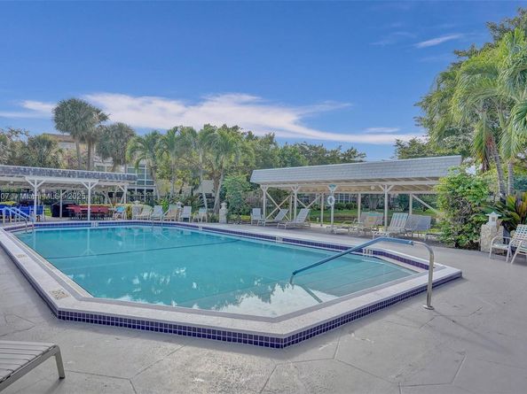 5103 NW 35th St 506, Lauderdale Lakes FL 33319