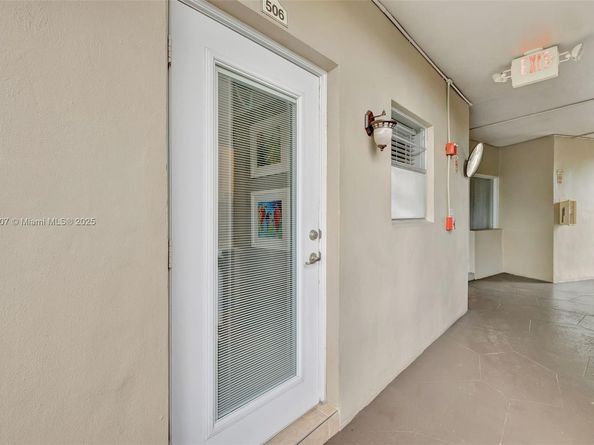 5103 NW 35th St 506, Lauderdale Lakes FL 33319