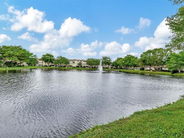 5103 NW 35th St 506, Lauderdale Lakes FL 33319