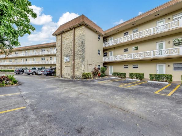 5103 NW 35th St 506, Lauderdale Lakes FL 33319