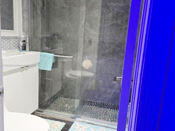 675 E 31st St, Hialeah FL 33013