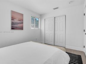 1044 NW 29th St, Miami FL 33127