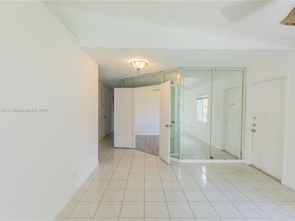 1711 SW 116th Way, Miramar FL 33025