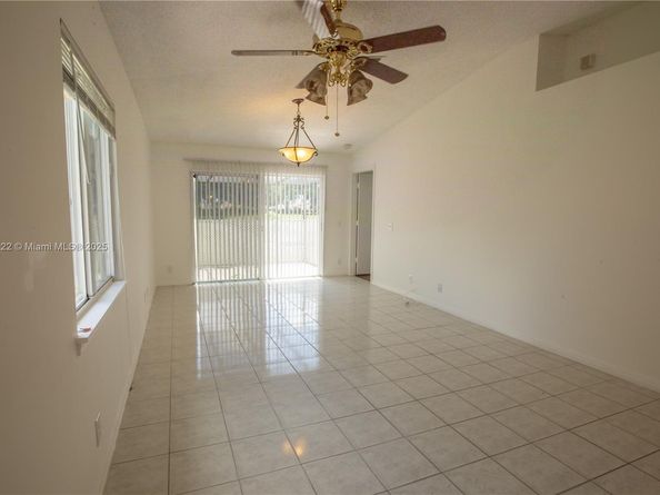 1711 SW 116th Way, Miramar FL 33025