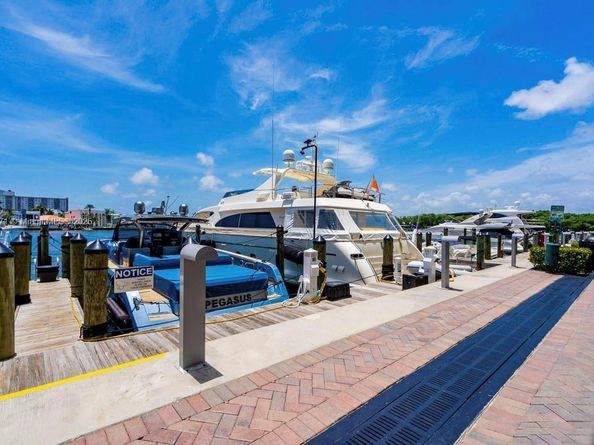 400 Sunny Isles Blvd 307, Sunny Isles Beach FL 33160