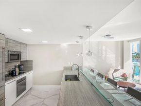 400 Sunny Isles Blvd 307, Sunny Isles Beach FL 33160