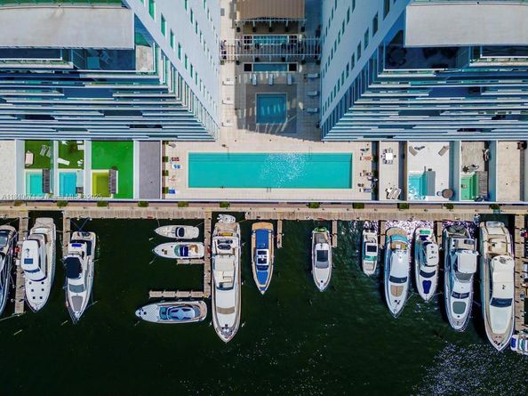 400 Sunny Isles Blvd 307, Sunny Isles Beach FL 33160