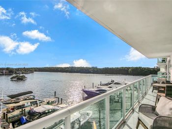 400 Sunny Isles Blvd