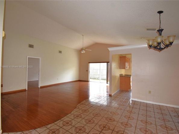 3081 NW 123rd Ave, Sunrise FL 33323