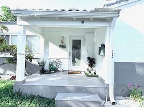 1643 Nethia Dr, Miami FL 33133