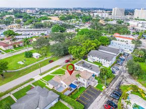 157 Curtiss Pkwy, Miami Springs FL 33166